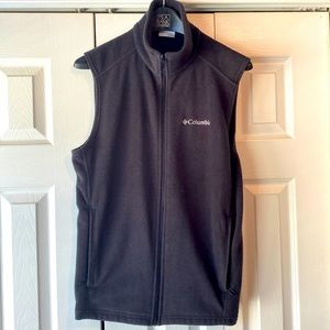 Columbia black, small, fleece vest.